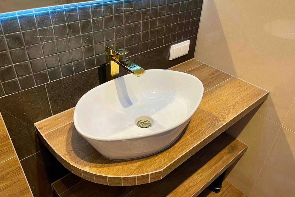 Hawaii Beach Lounge, Loft Z Jacuzzi I Tarasem - Sloneczne Tarasy W Porta Mare, ジブヌベク エクステリア 写真